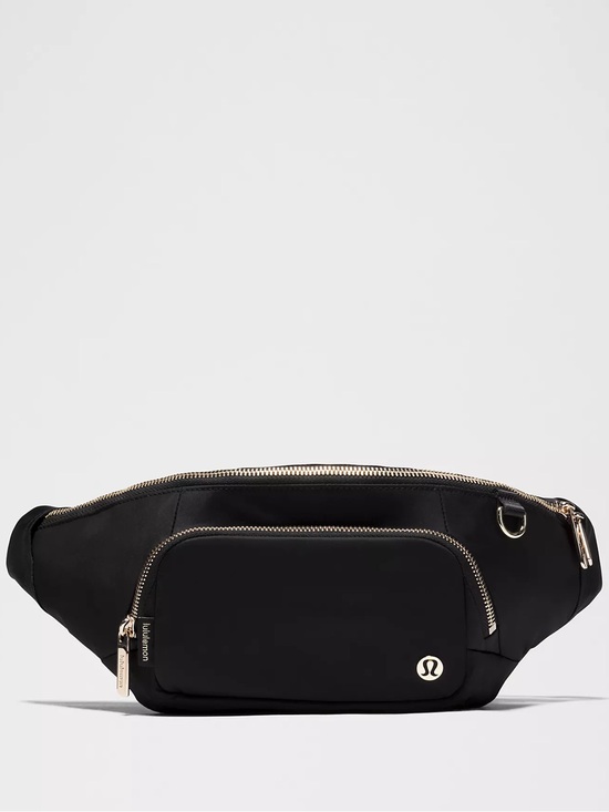 lululemon athletica Handbags - Lululemon Everywhere Black Belt Bag 4L ALL BLACK